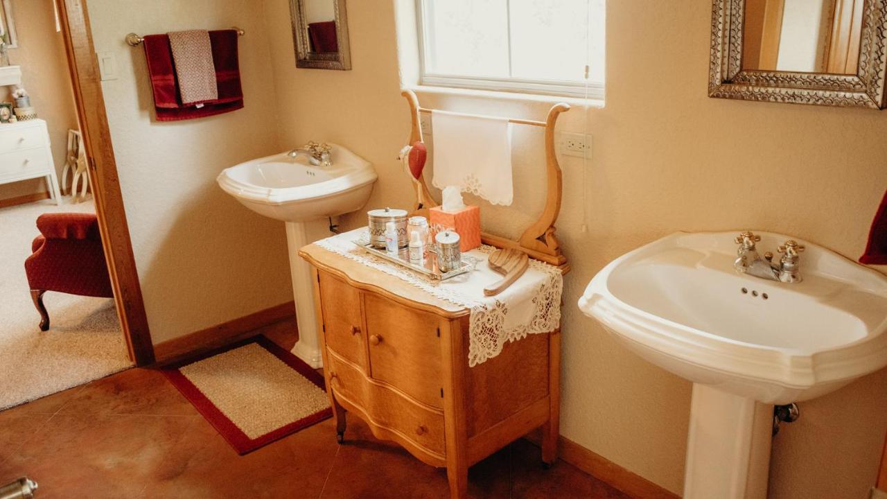 Casa Del Rio Bed And Breakfast Bastrop Εξωτερικό φωτογραφία