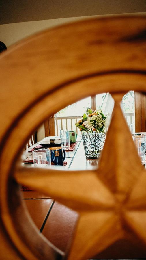Casa Del Rio Bed And Breakfast Bastrop Εξωτερικό φωτογραφία