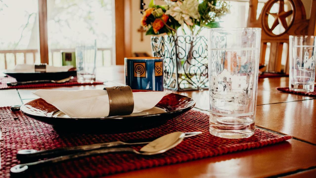 Casa Del Rio Bed And Breakfast Bastrop Εξωτερικό φωτογραφία